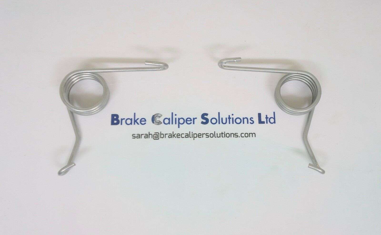 Pair REAR Brake Caliper Handbrake Springs for SKODA OCTAVIA 1998-2006 BCH18115/6