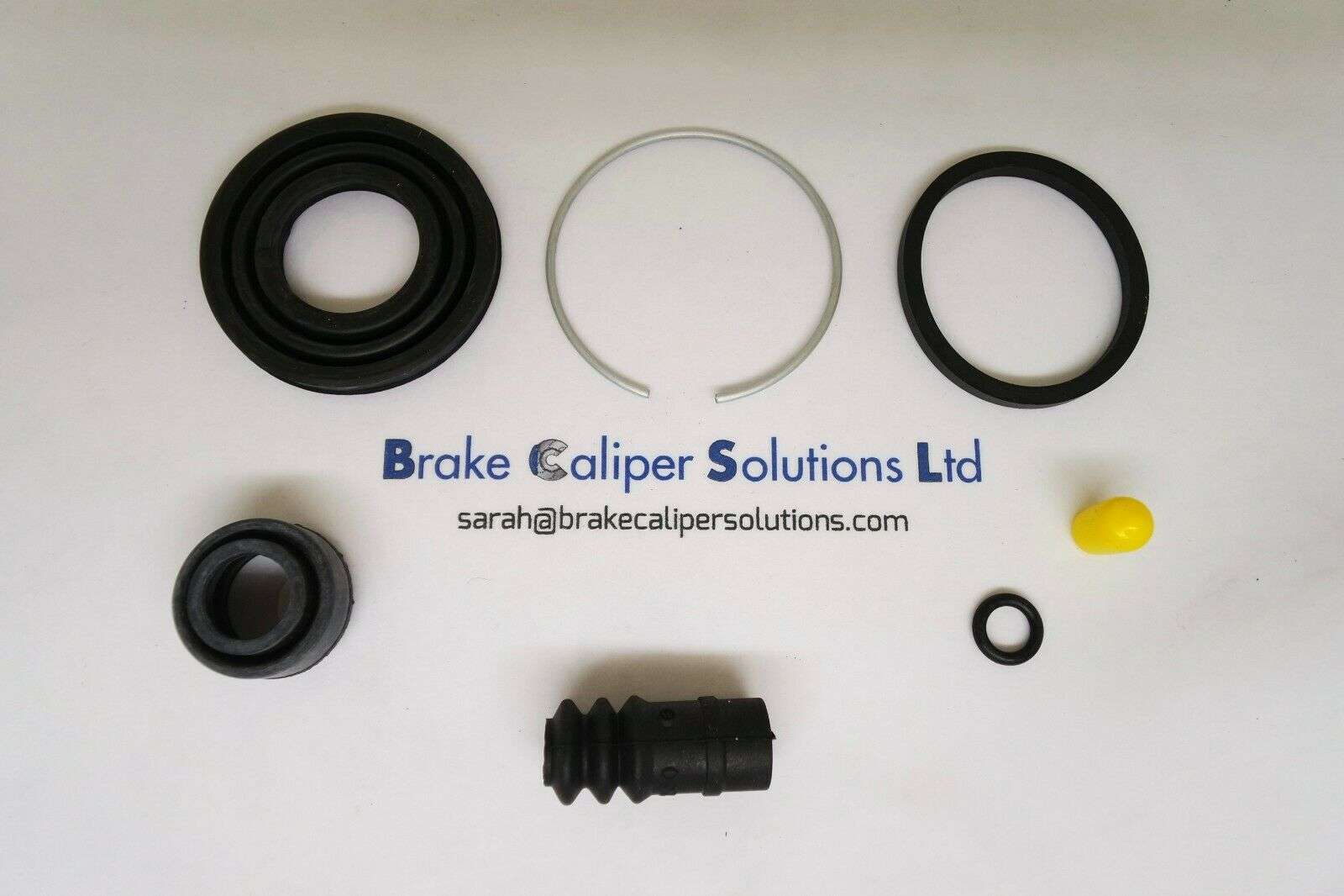 Toyota Celica ST185 Camry 1992-2001 REAR Brake Caliper Seal Repair Kit 3513s